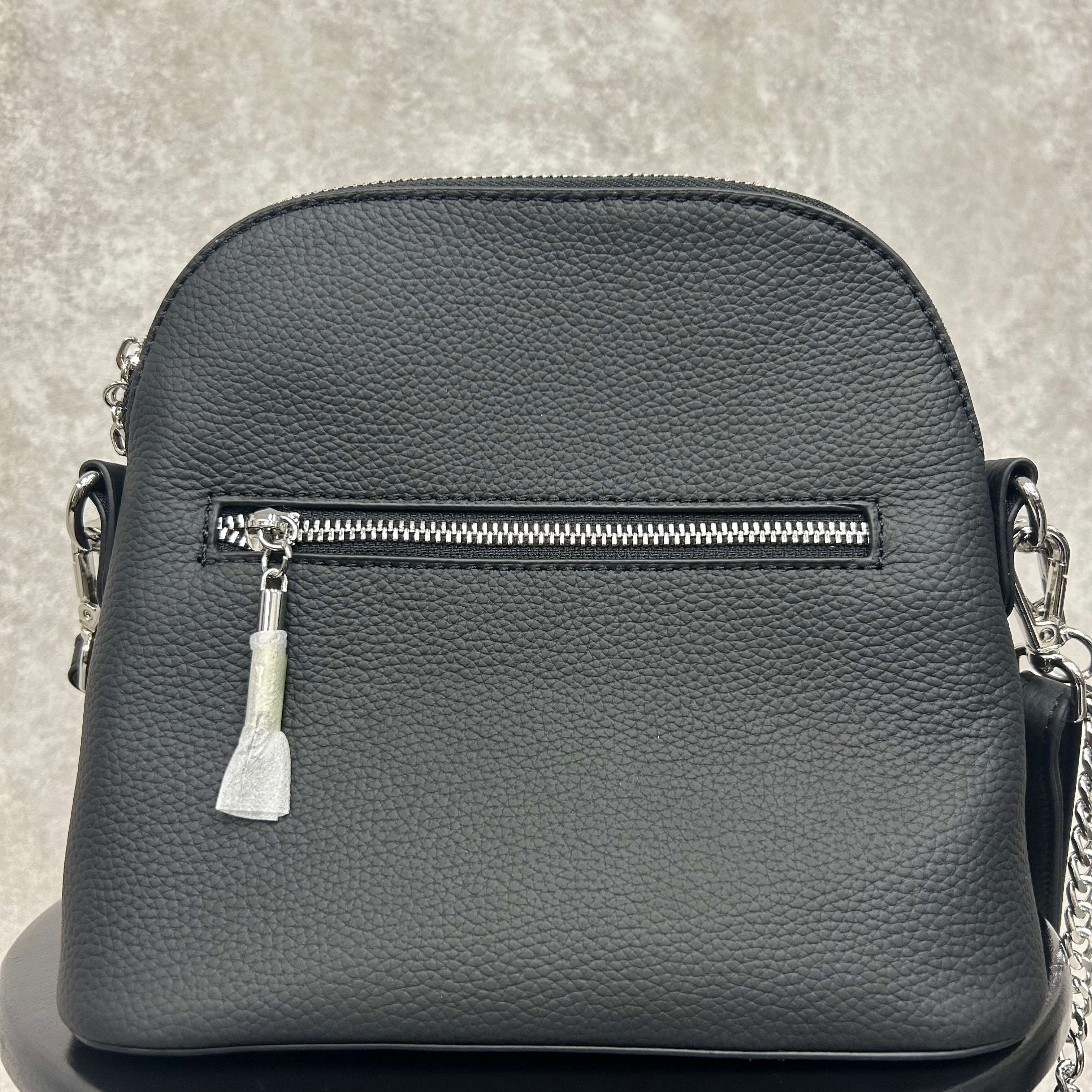 【本牛革】レザー ショルダーバッグ ビット金具 -ブラック-　※3/12-18より順次発送予定