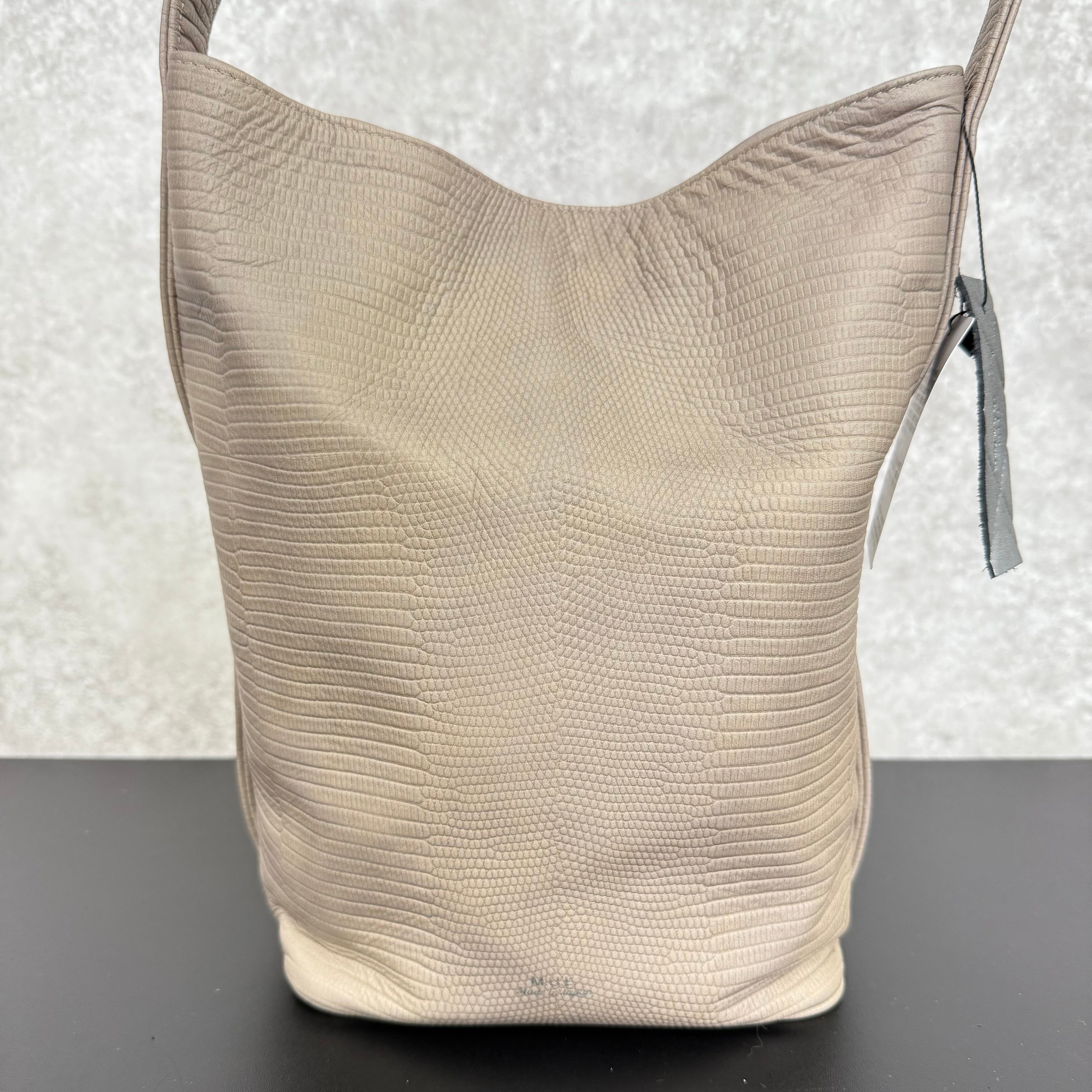 【MUL084】バケットトートS　‐グレージュ-　リザード型押し　※7/2〜7/12より事務所から順次発送予定