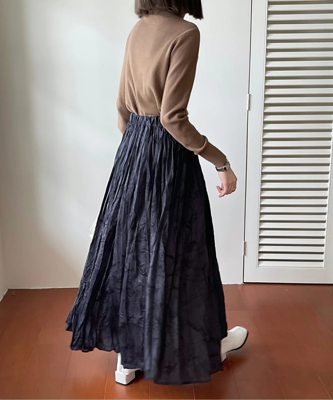 【ABITOKYO】花柄フレアロングスカート チャコールグレー ※5/28-6/3より順次発送