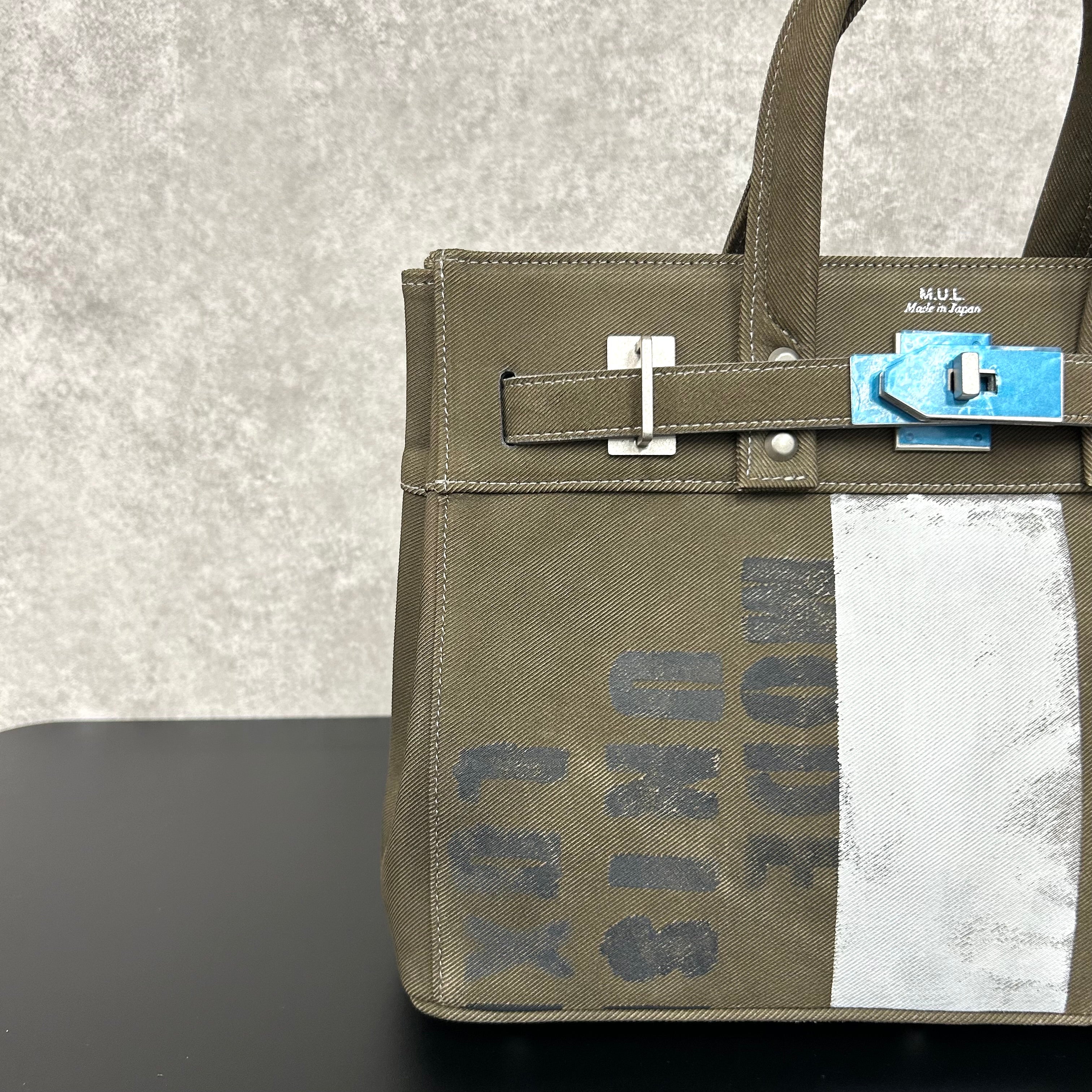 【MUL063】stud series tote S 　デニムレザー　カーキ　ホワイトライン入り　※7/2〜7/12より事務所から順次発送予定