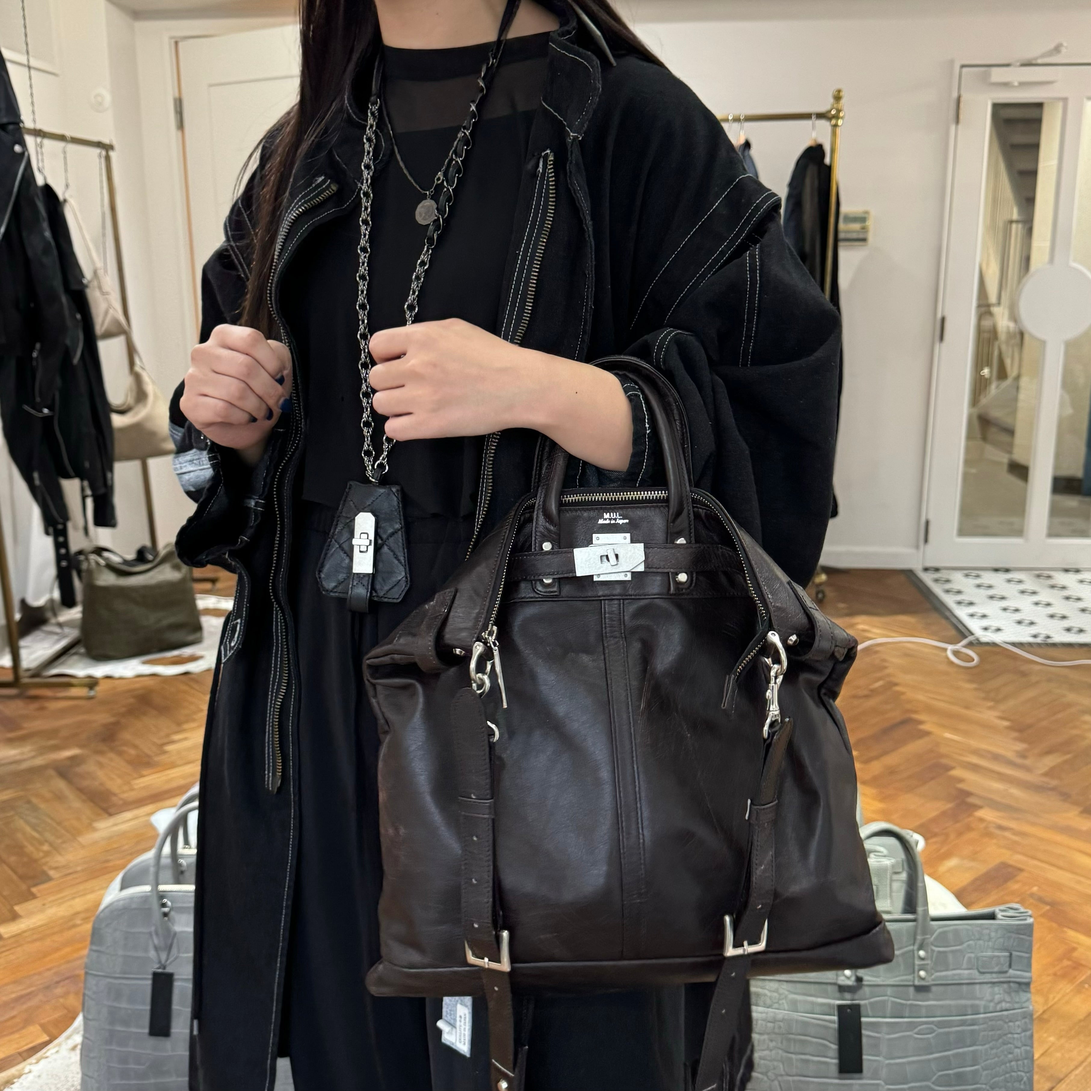 ⚠️予約【M.U.L.】stud series ヘルメットバックM　-vintage ブラック-  　※R7. 6月末納品予定