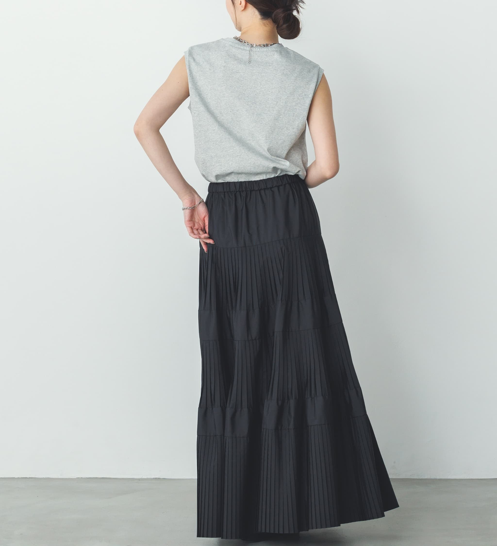 【hunch】汗染み防止加工スリーブレスベーシックプルオーバー　-杢グレー-　※8/6〜12迄に順次発送予定