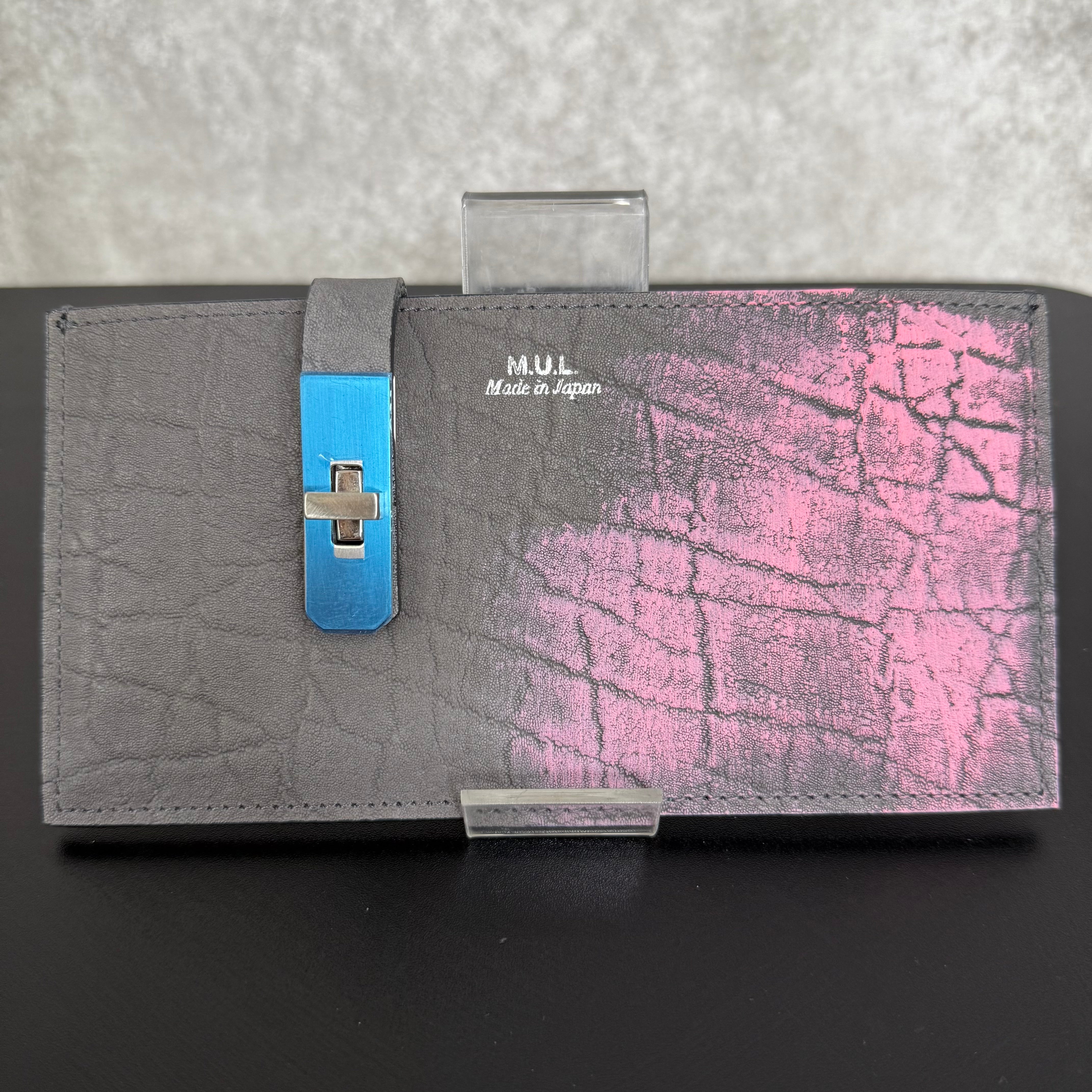 【MUL027】フラットロングウォレット　‐グレー‐　エレファント型押し　シルバー金具　ピンクライン入り　※7/2〜7/12より事務所から順次発送予定