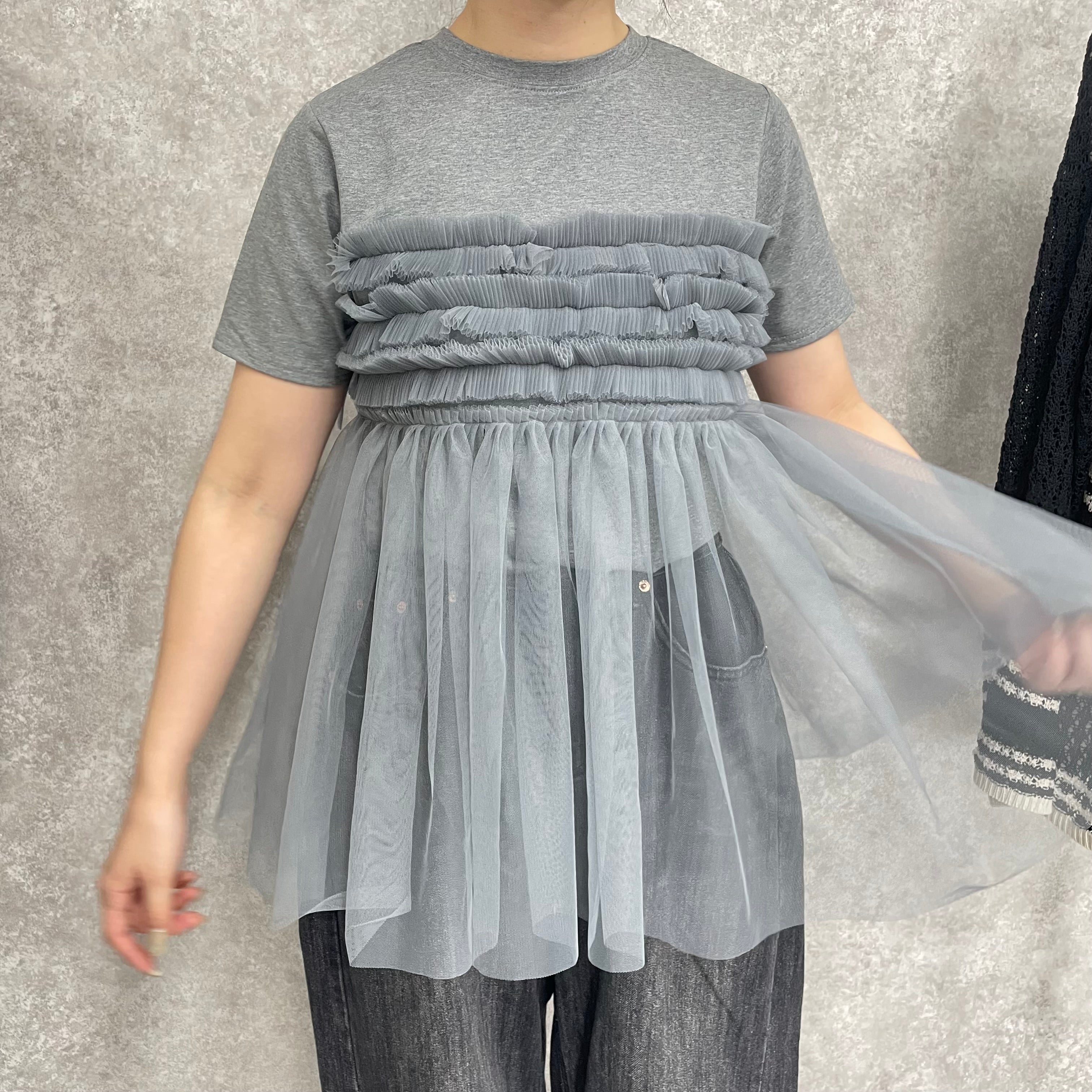 フリルチュールドッキングTシャツ -グレー-　※3/19-25頃〜順次発送予定