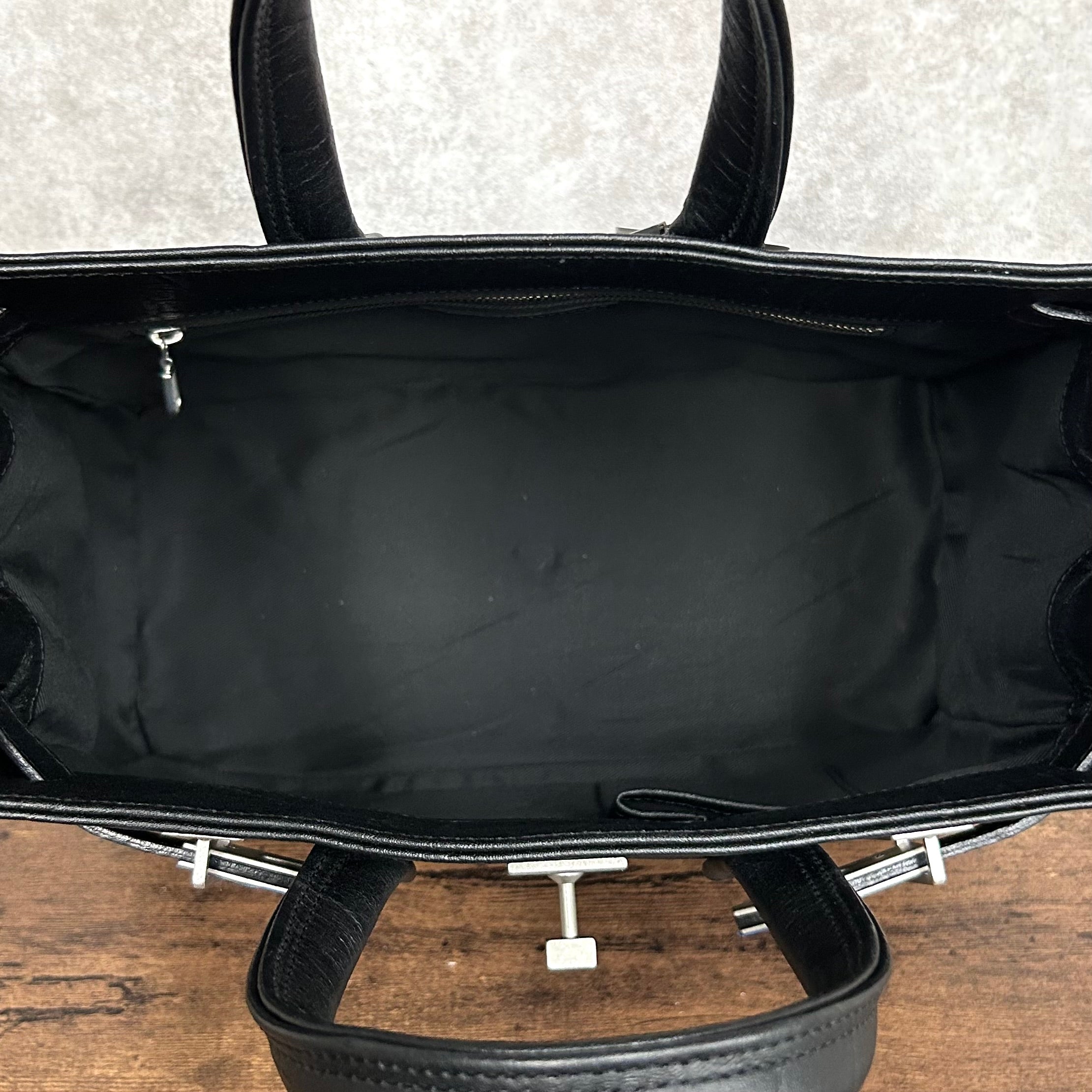 【MUL063】stud series トート　S　エレファント型押し　-ブラック-   シルバーピンクライン入り　※7/2〜7/12より事務所から順次発送予定