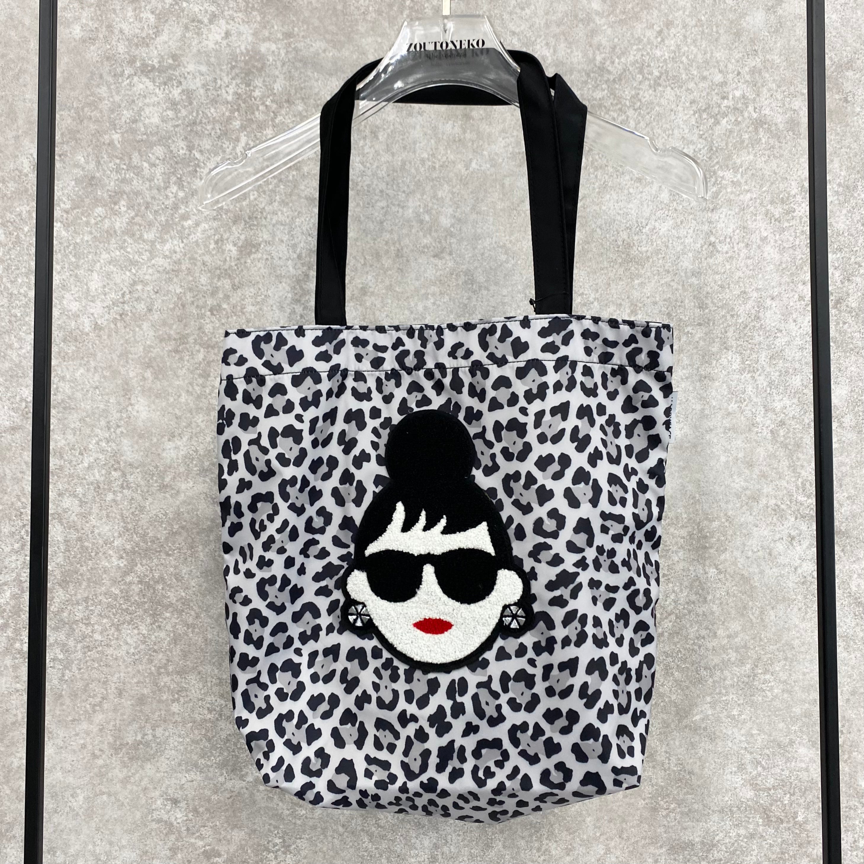【HAPPYFACE】EMMA フェイス刺繡新トートバッグ ヒョウ柄グレー　※7/30〜8/5迄に順次発送予定