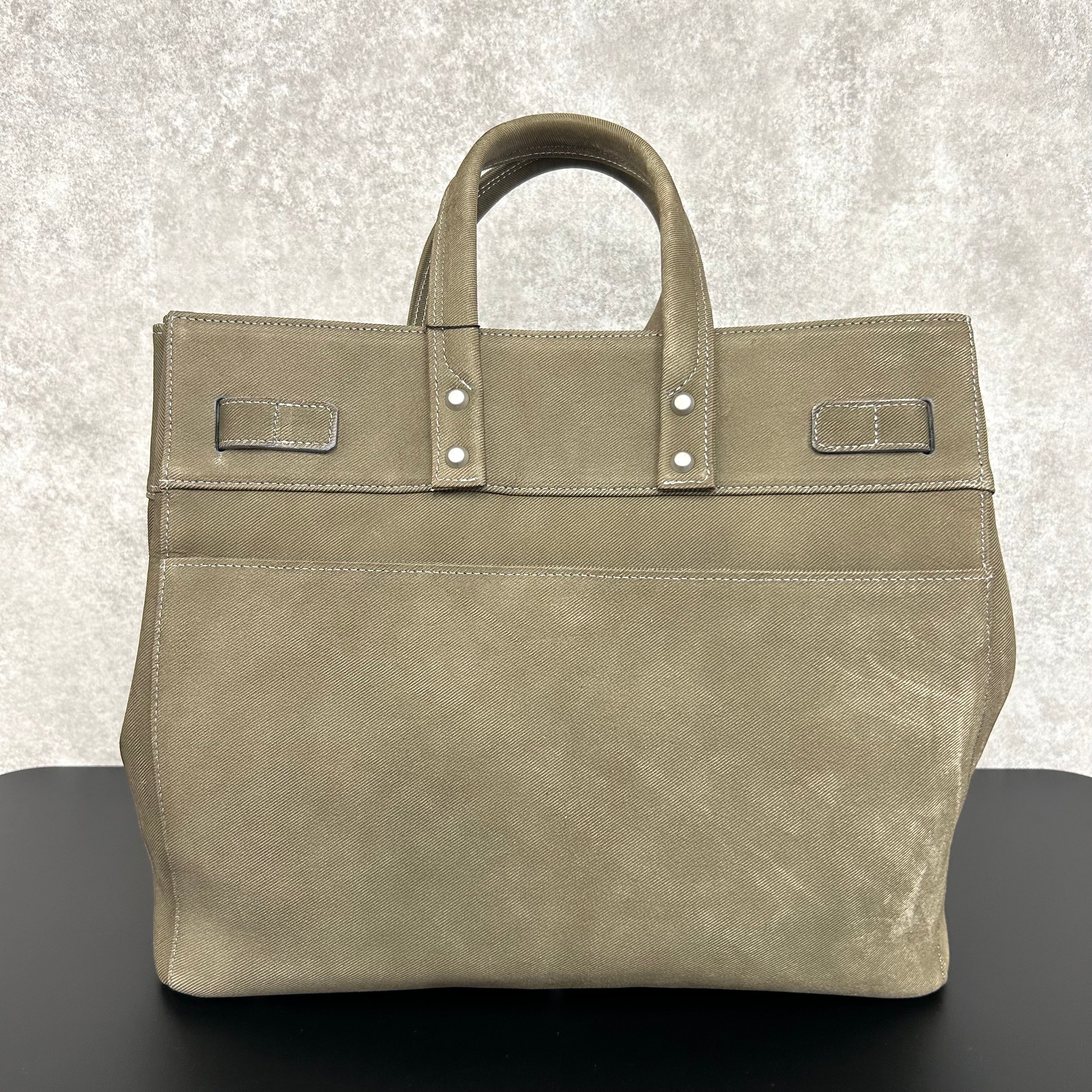 【MUL064】stud series tote　M　 デニムレザー　カーキ　ペイントあり　ホワイトライン入り　※7/2〜7/12より事務所から順次発送予定