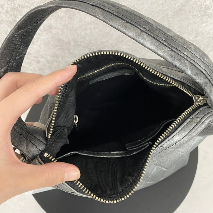 【MUL094】ドロップ2way S オイルレザーキルティング(ブラック) 表面シルバー加工　※10/29〜11/2より弊社事務所から順次発送