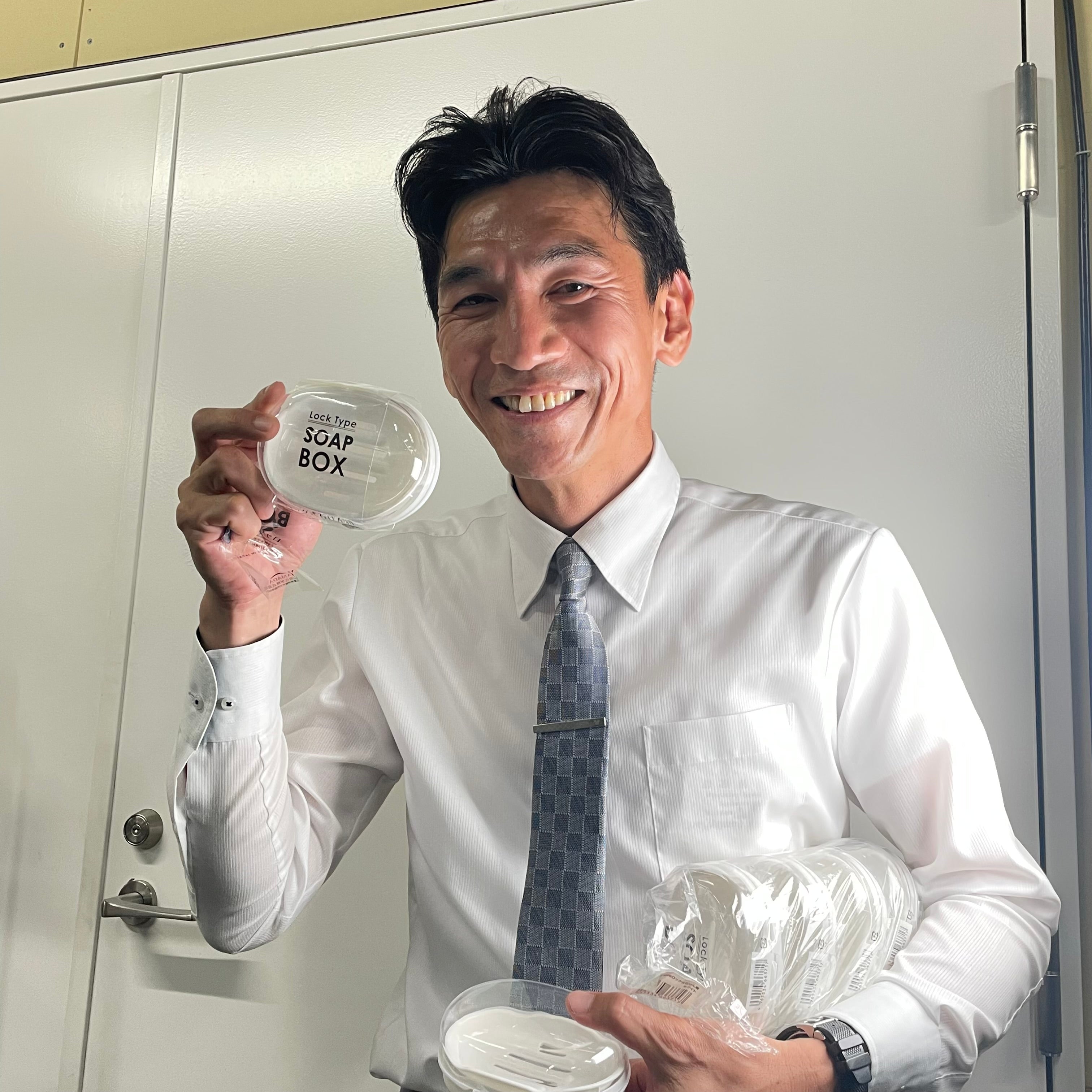 ウダ・ホーテ【本日6/29  シンビシン商品をご購入いただいた方限定！】ロック式石けん箱　※7/16~22頃より順次配送