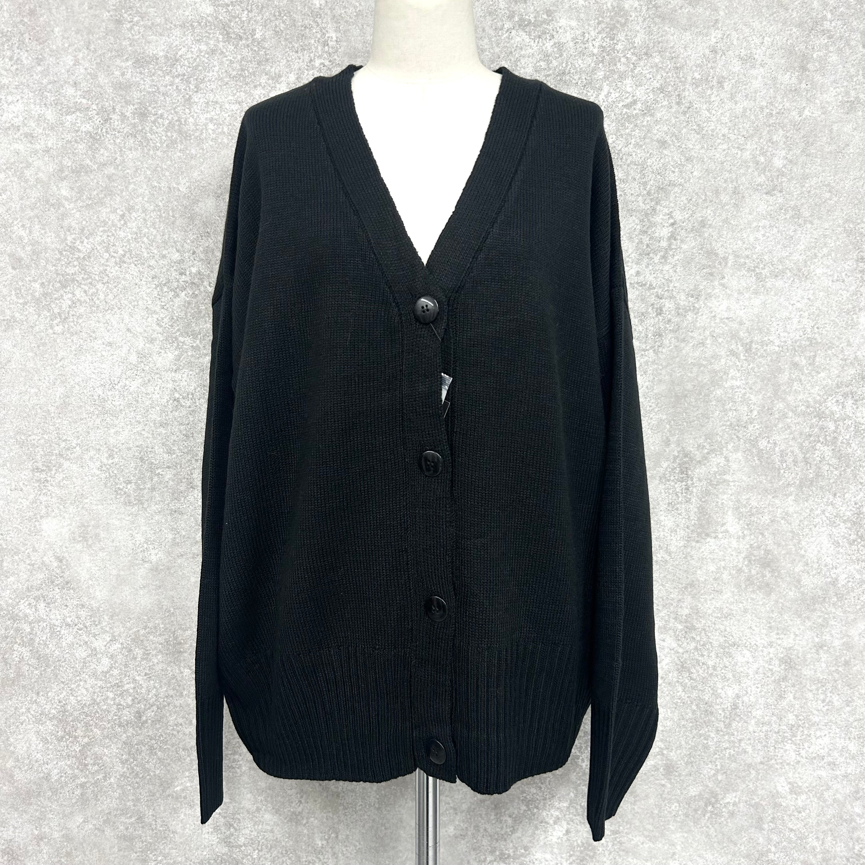 ロゴ刺繍ニットカーディガン　-ブラック-　※12/24〜30頃より順次配送