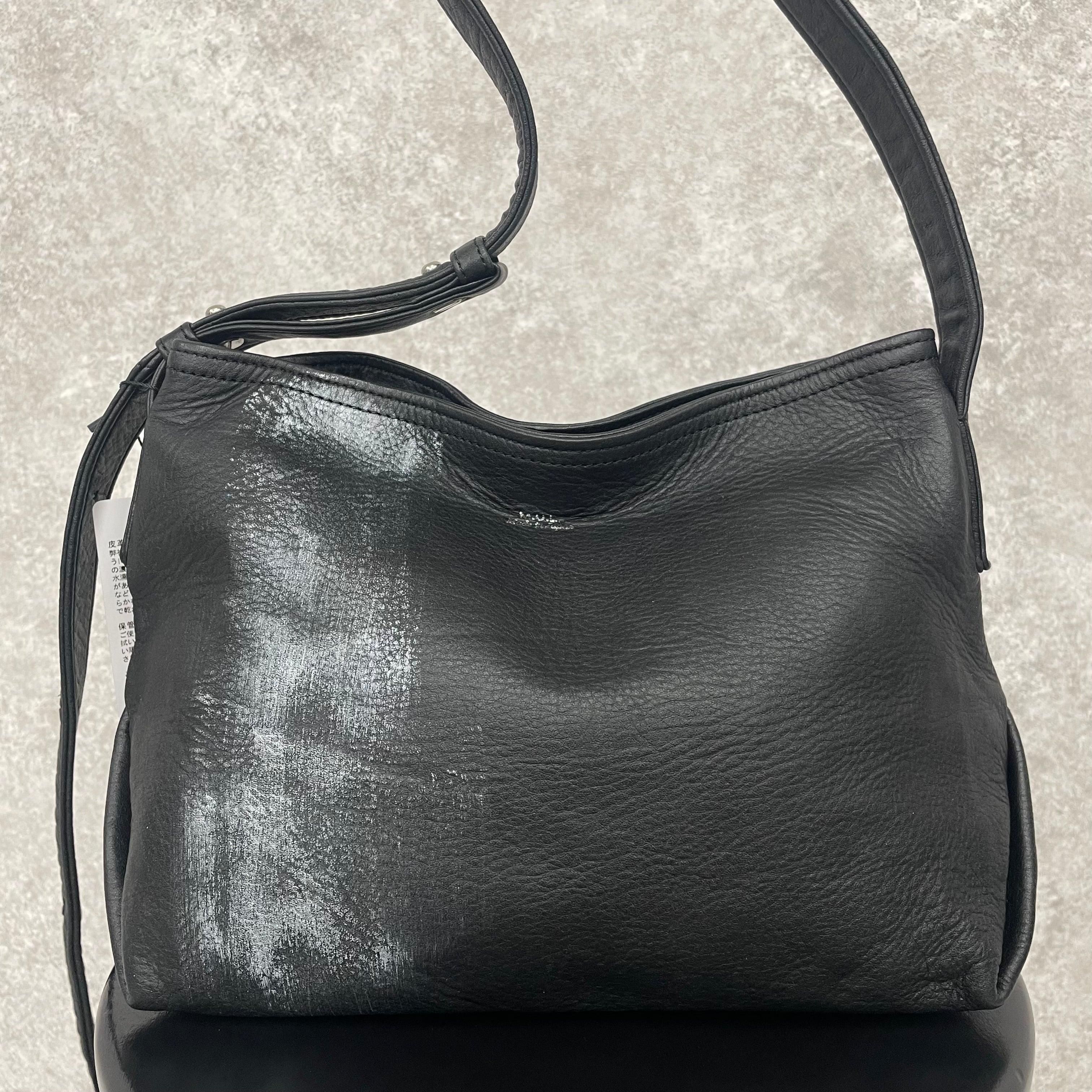 【MUL102】テールショルダーS　ダメージオイルレザー　-ブラック-　洗い加工ソフト　シルバーペイント　※7/2〜7/12より事務所から順次発送予定