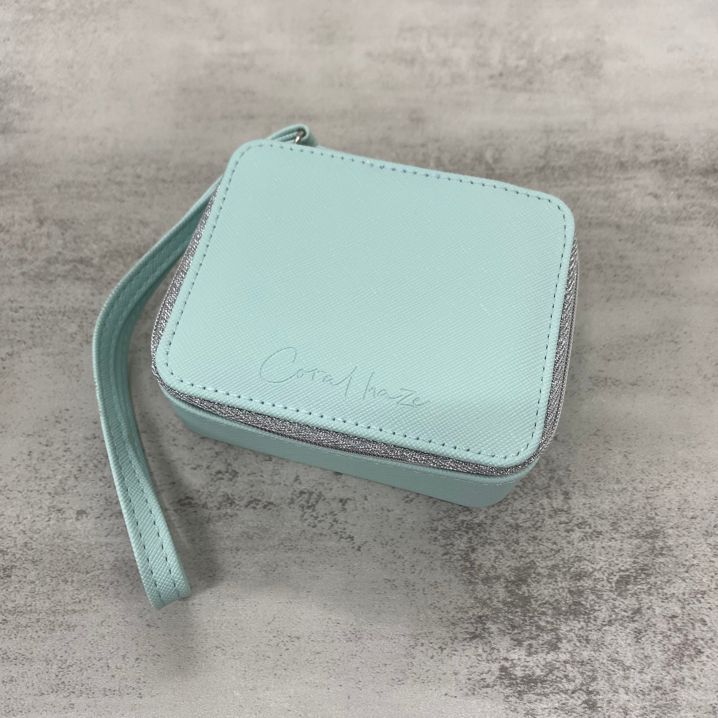 【※「coralhaze 商品」を¥3,000以上ご購入のお客様にポーチプレゼント！】ポーチ