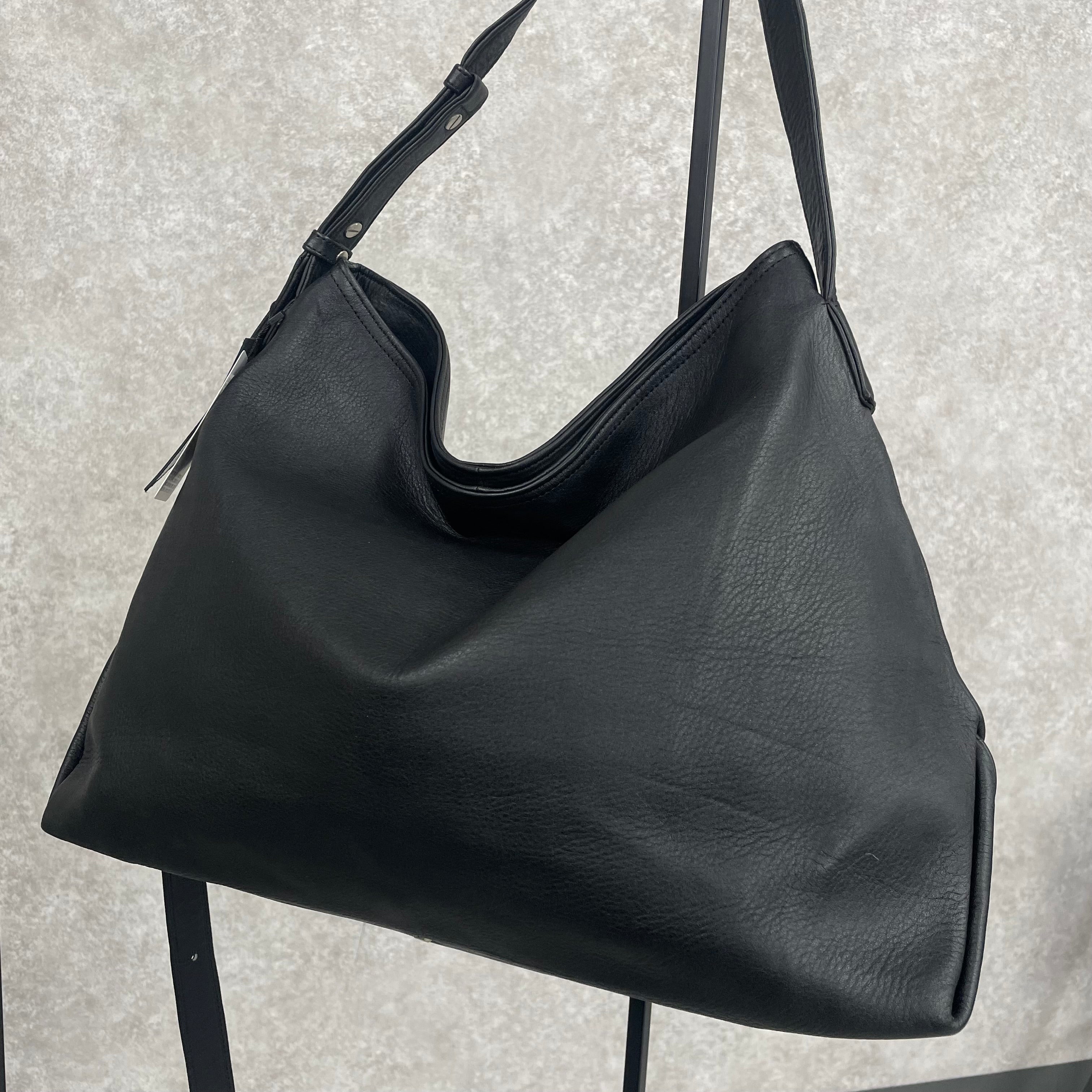【MUL103】テールショルダーM　ダメージオイルレザー　-ブラック-　洗い加工ソフト　※7/2〜7/12より事務所から順次発送予定