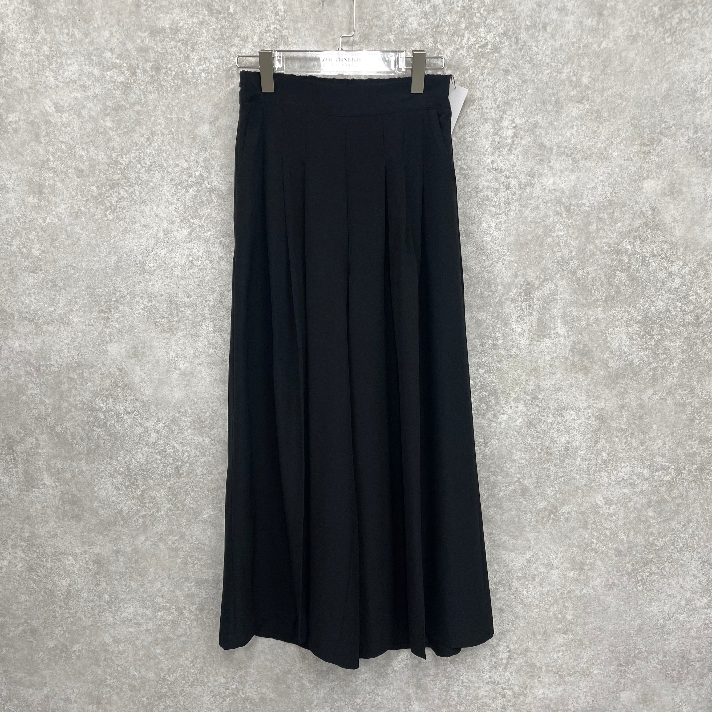 タック入りワイドパンツ　-ブラック-　 ※3/5~11より順次配送予定