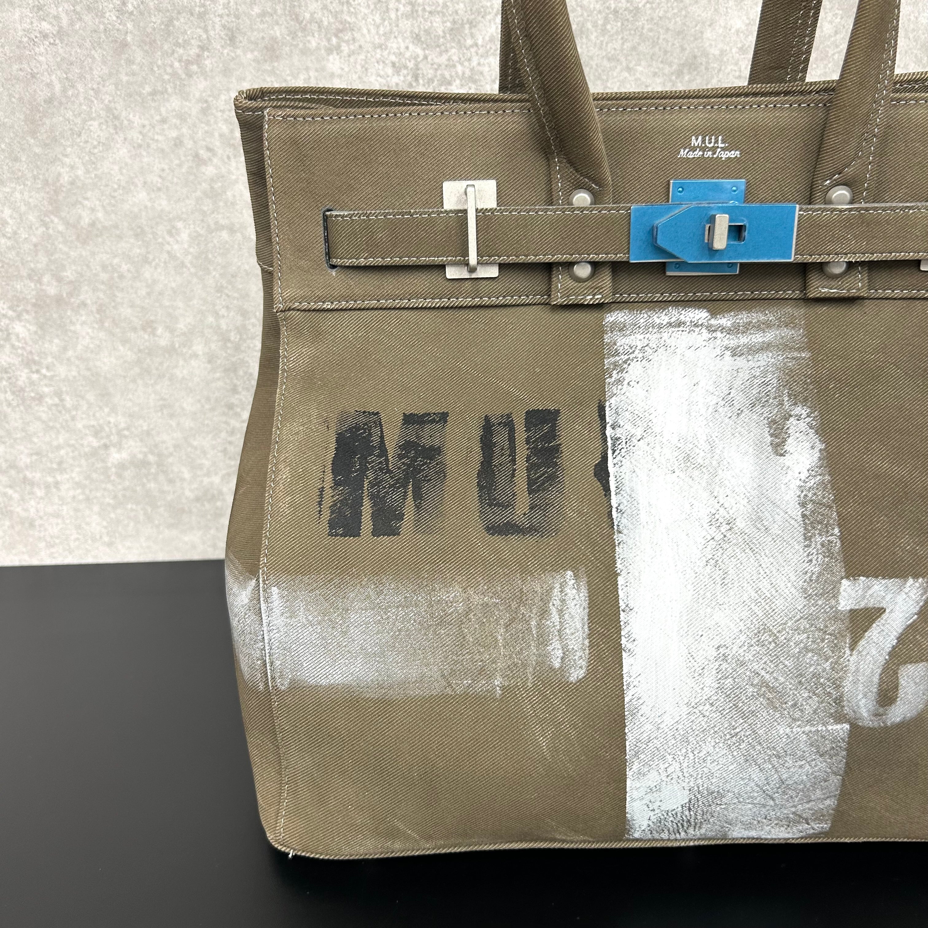 【MUL064】stud series tote　M　 デニムレザー　カーキ　ペイントあり　ホワイトライン入り　※7/2〜7/12より事務所から順次発送予定
