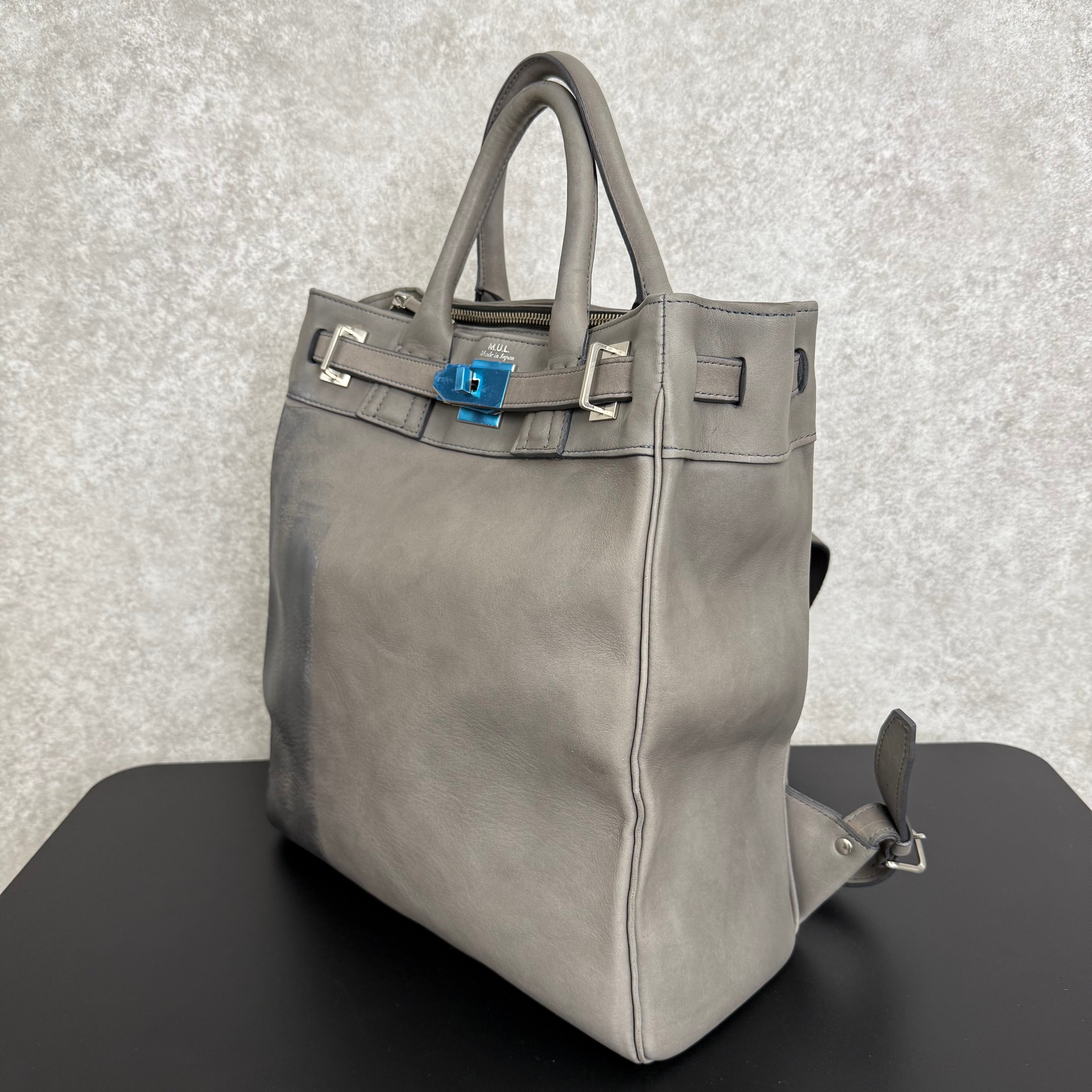 【MUL007】バックパックM　‐グレー‐　オイルレザー　洗い加工　シルバー金具　シルバーライン入り　※7/2〜7/12より事務所から順次発送予定