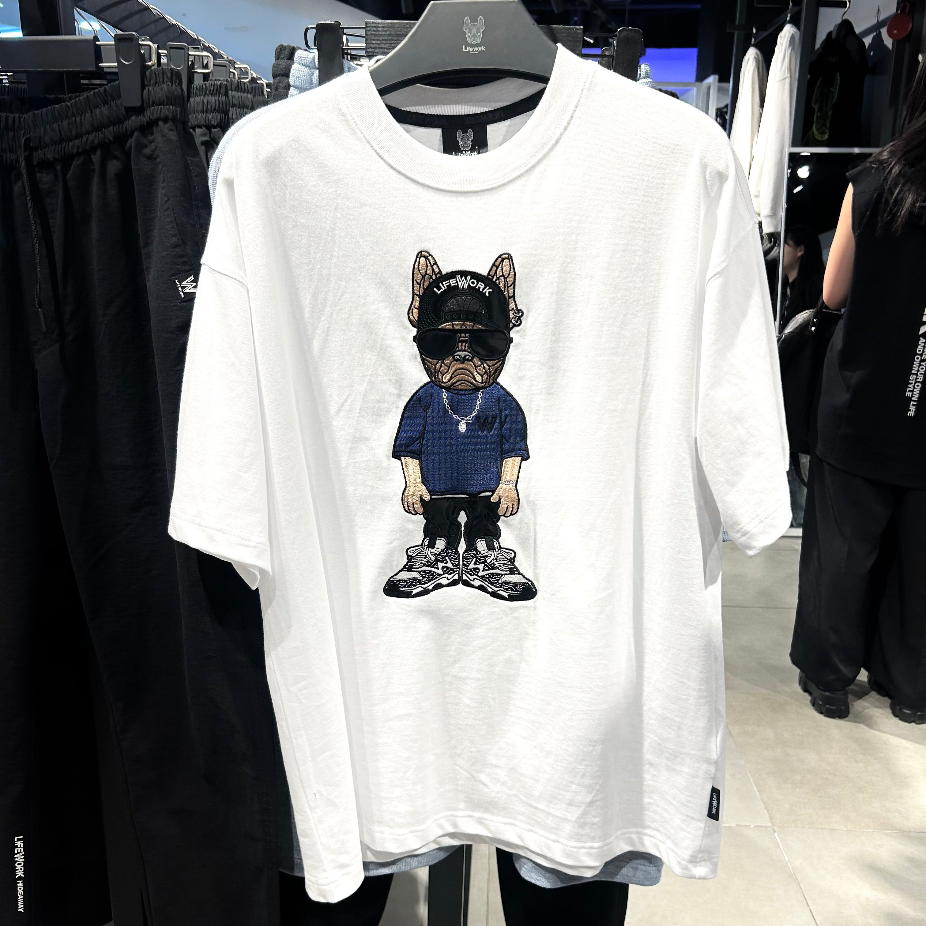 【LIFE WORK】 ブルドッグTシャツ　ホワイト　Lサイズ　 ※7/8-15頃より順次配送