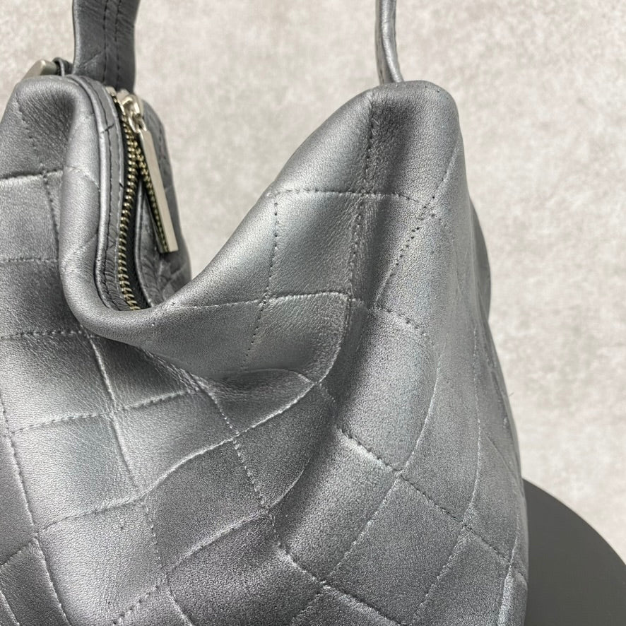 【MUL094】ドロップ2way S オイルレザーキルティング(ブラック) 表面シルバー加工　※10/29〜11/2より弊社事務所から順次発送