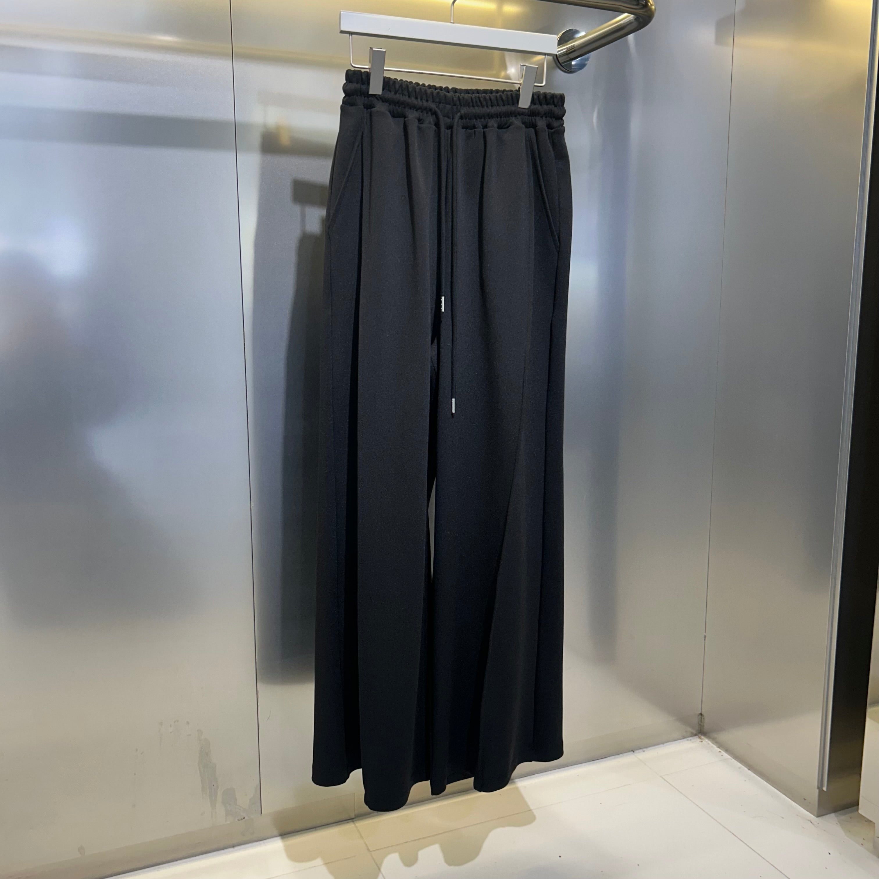 LA MINE DOR】 タックワイドパンツ -ブラック- ※10月下旬〜11月