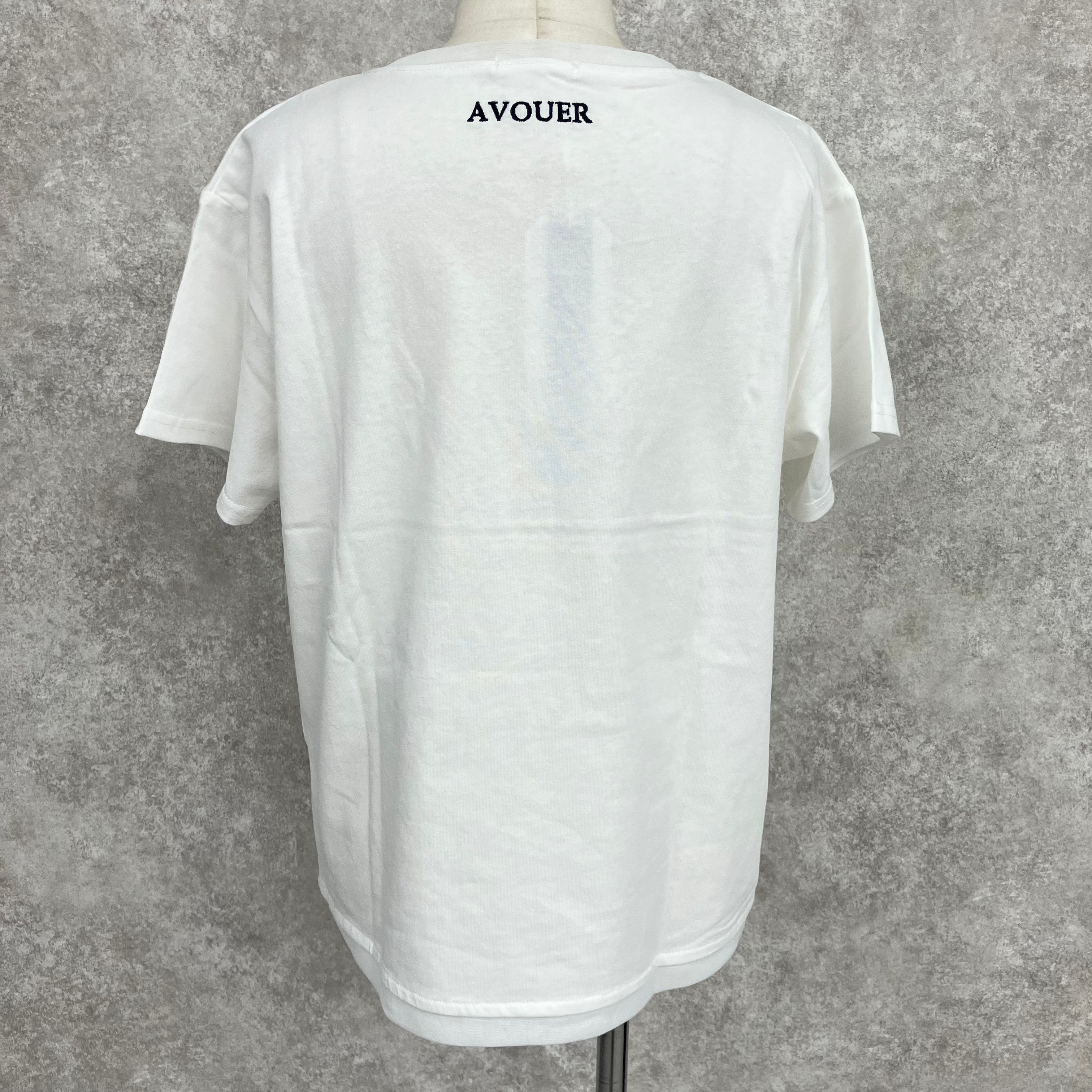 ワンポイントビジューTシャツ　-オフホワイト-　※6/11-17迄に順次発送予定
