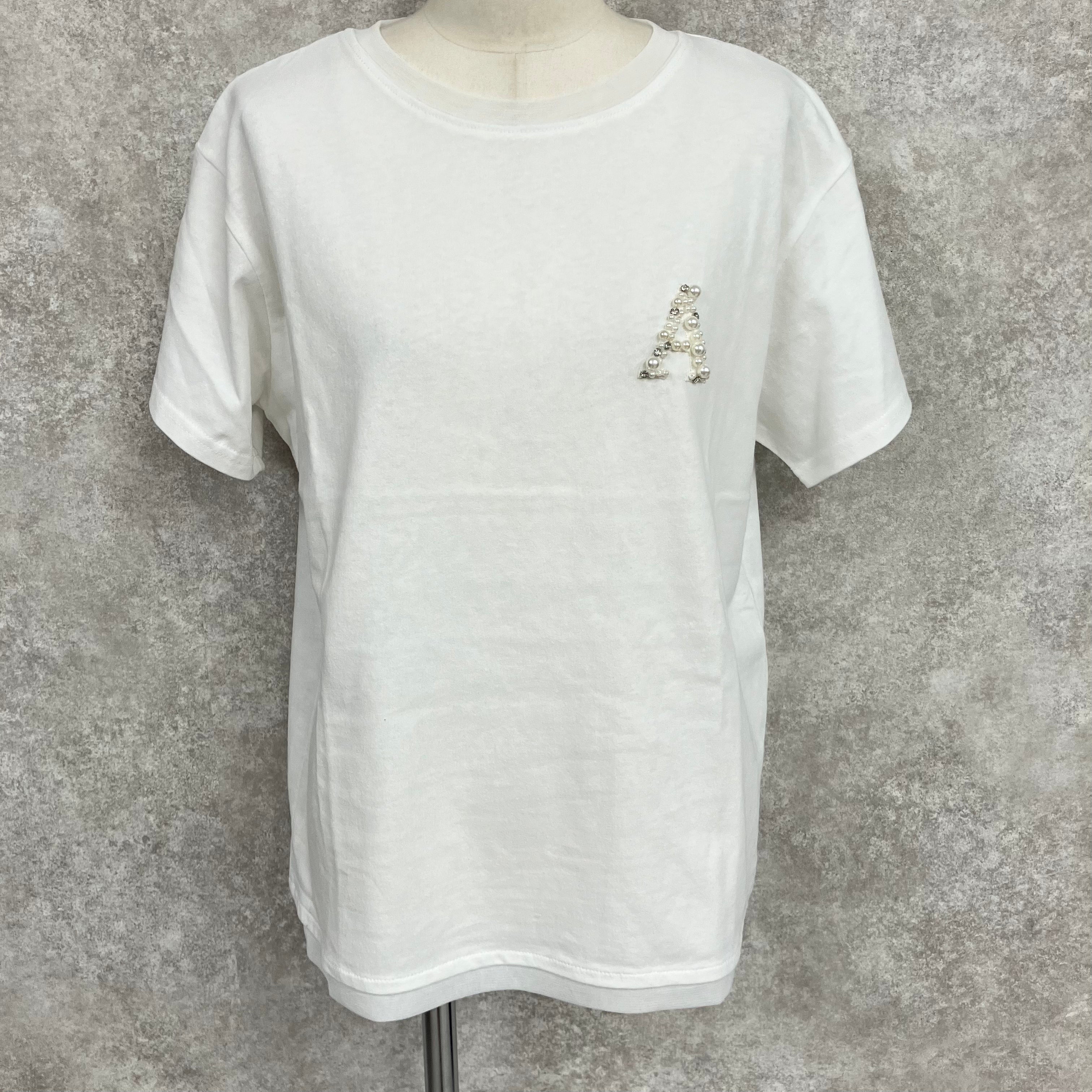 ワンポイントビジューTシャツ　-オフホワイト-　※6/11-17迄に順次発送予定