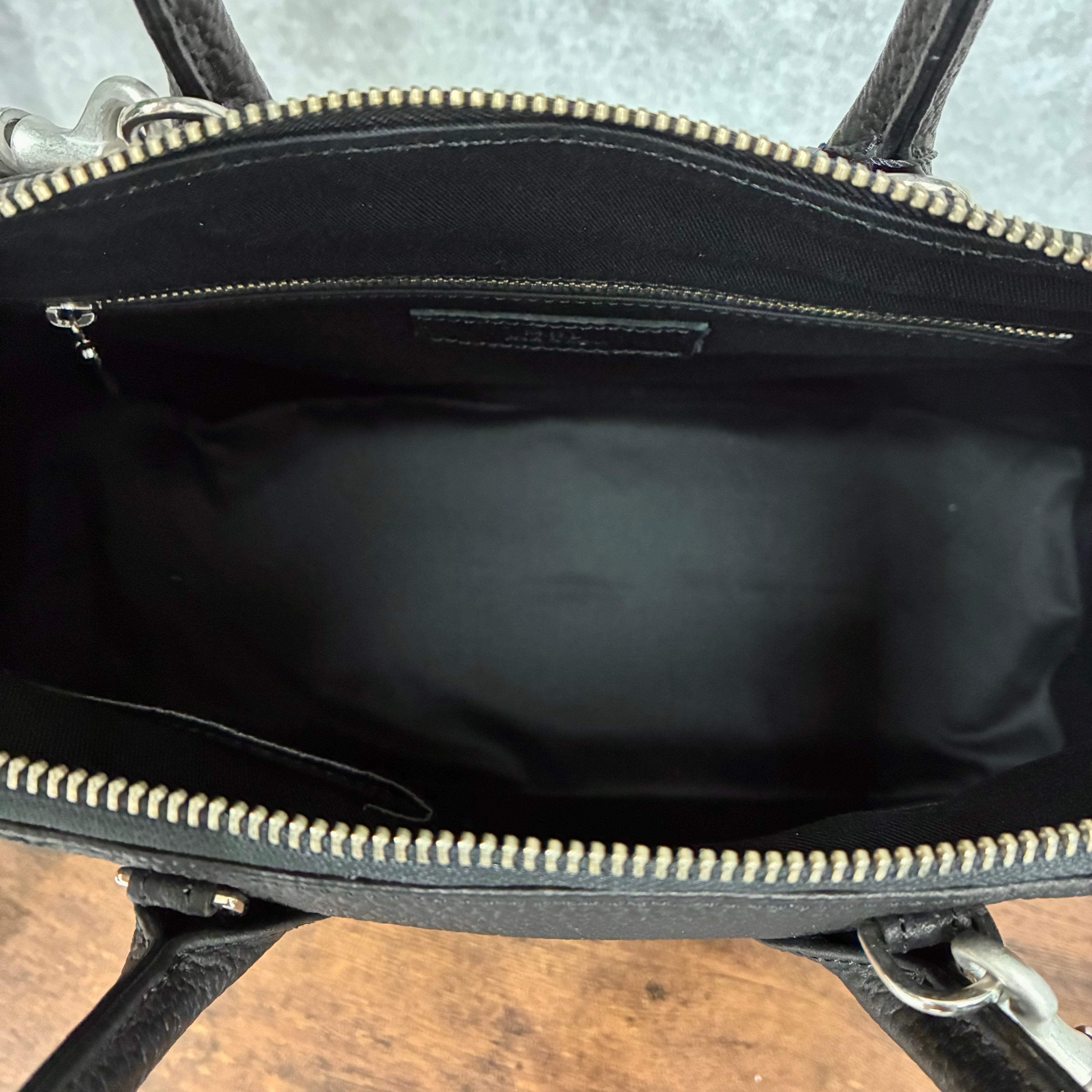 【MUL079-BK-SB】ラウンドトートM　シボ型押し  ブラック　ラインなし　※7/2〜7/12より事務所から順次発送予定