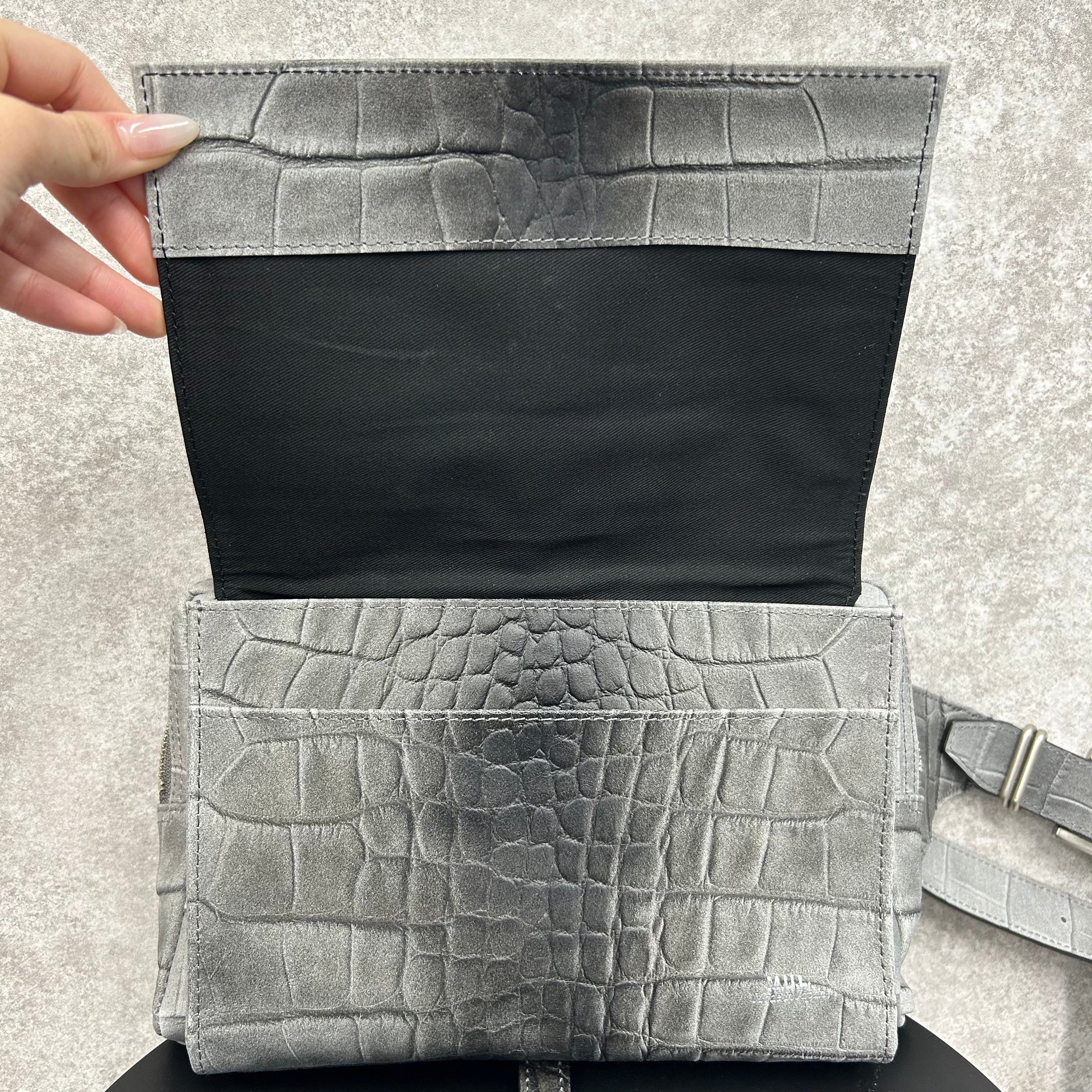 【MUL013】ボディバック　ホワイトヌバック汚し加工　クロコダイル型押し　※2/10〜17頃より順次発送予定