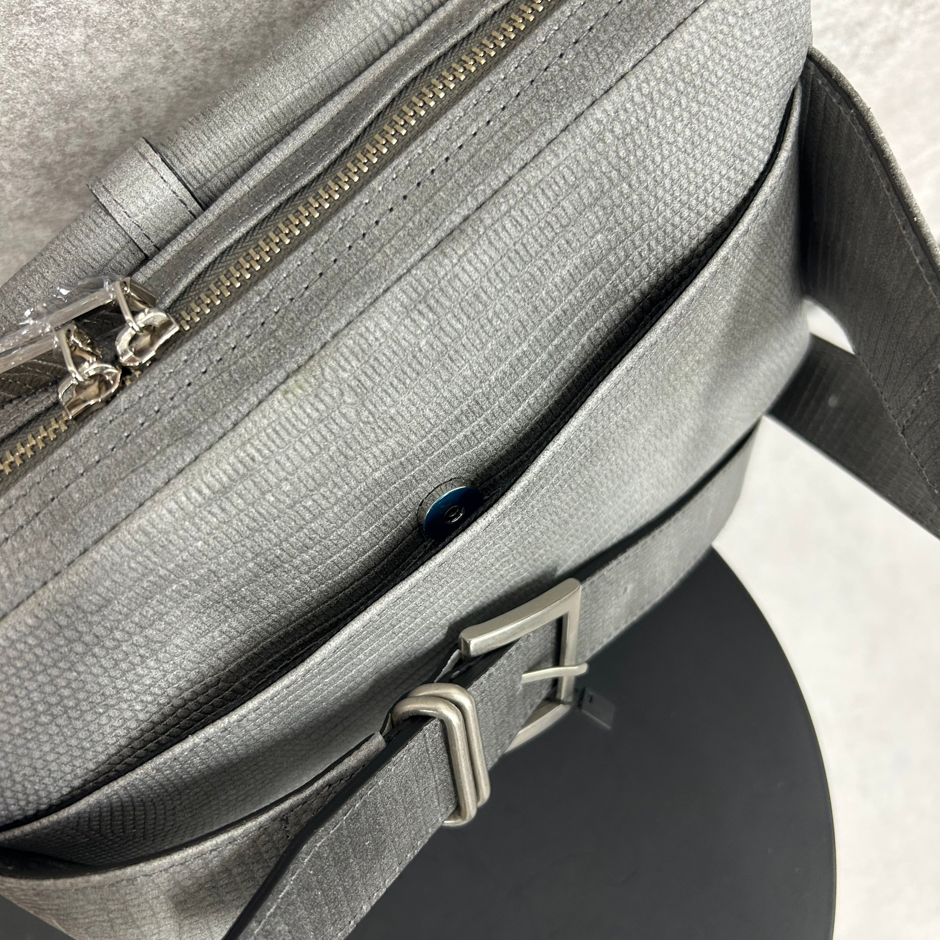 【MUL013】ボディバック　ホワイトヌバック汚し加工　リザード型押し　※2/10〜17頃より順次発送予定