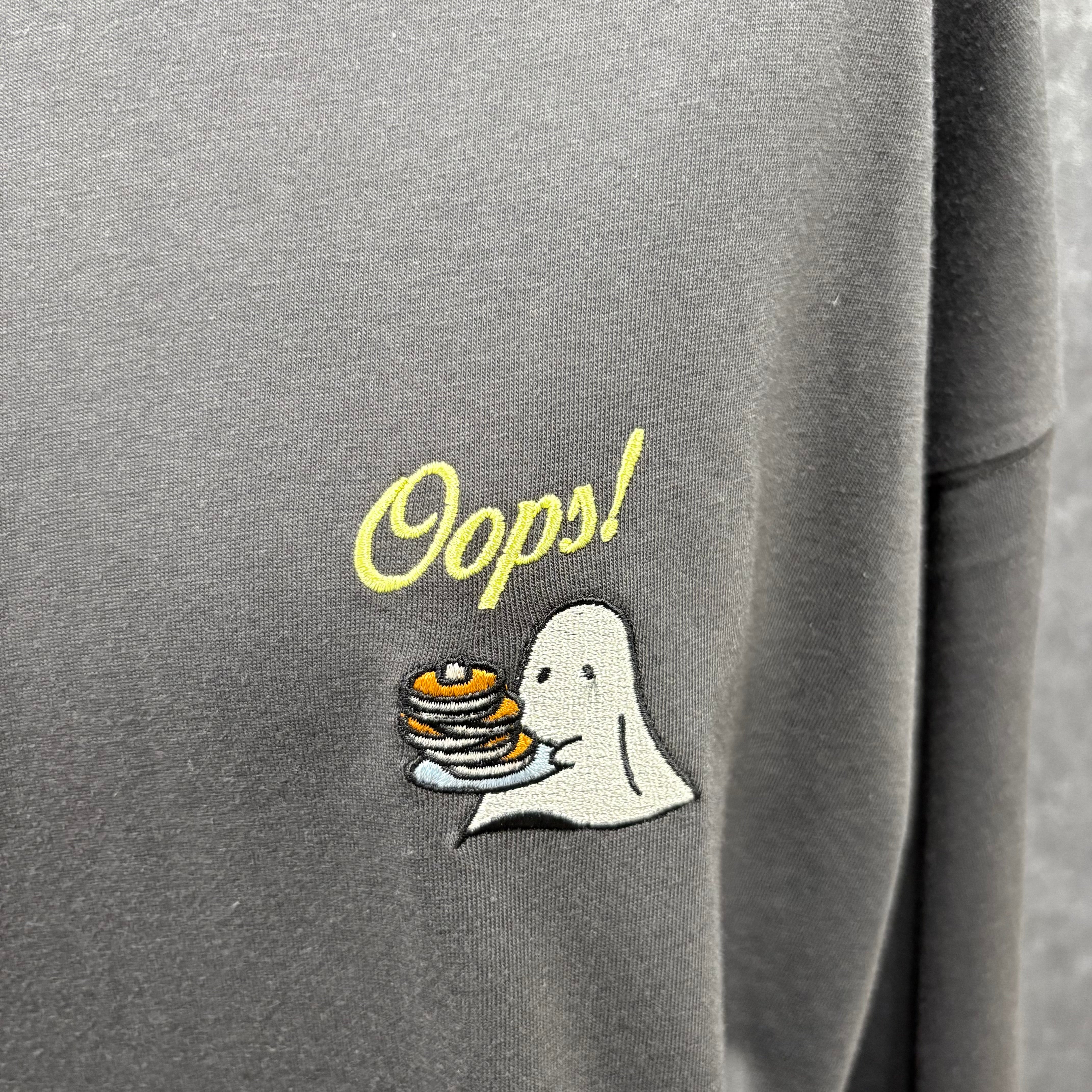 パンケーキおばけ刺繍＆プリントビックロンT　-スミクロ-　※5/14~5/20迄に順次発送予定