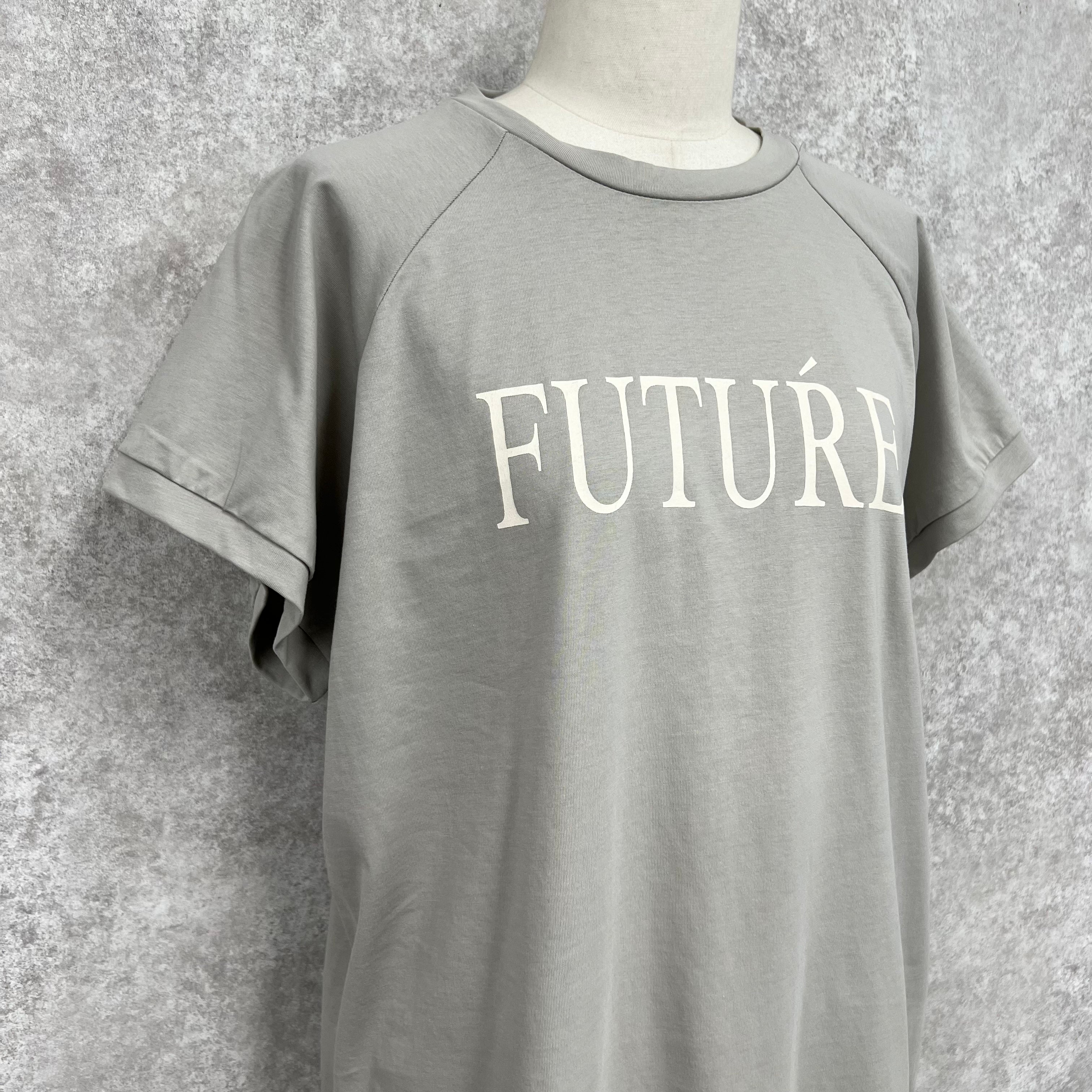 FUTURE Tシャツ　-グレージュ-　 ※6/18~24迄に順次発送予定