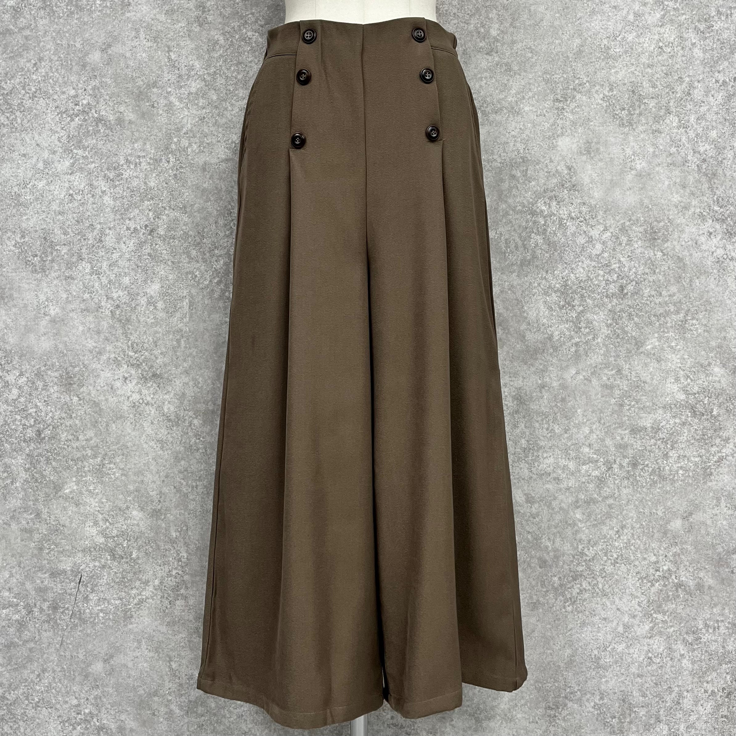 ボタン付きキュロットパンツ　-サンドベージュ-　※5/7~5/13迄に順次発送予定