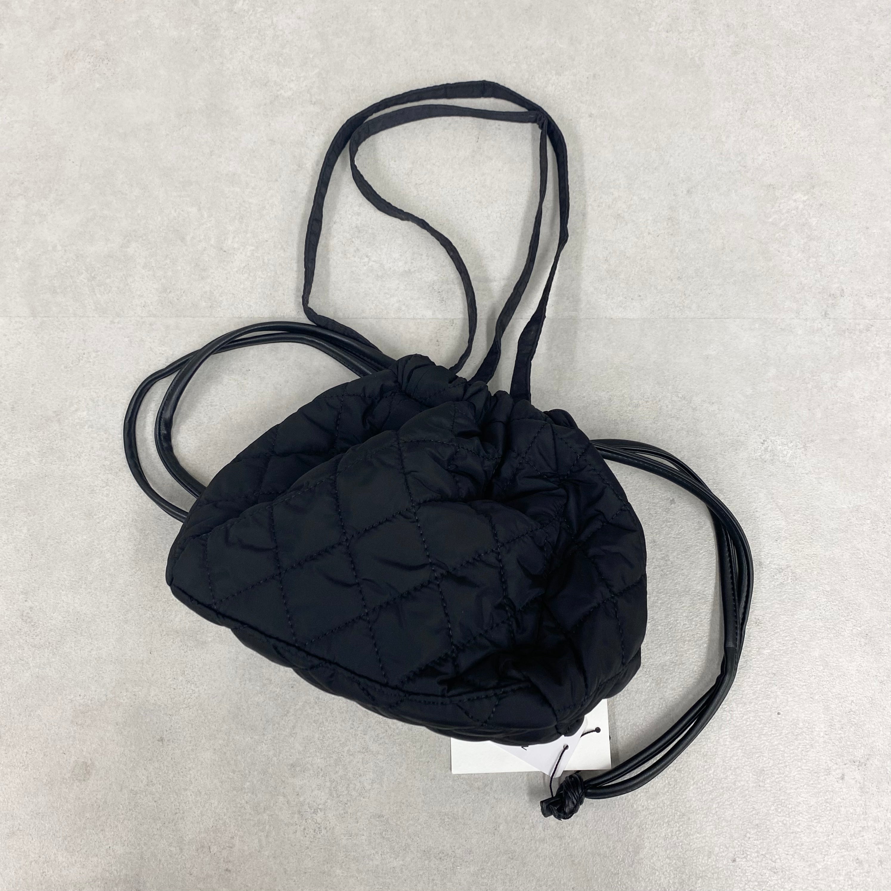 キルティング巾着BAG クロ　※12/3-9頃より順次発送予定