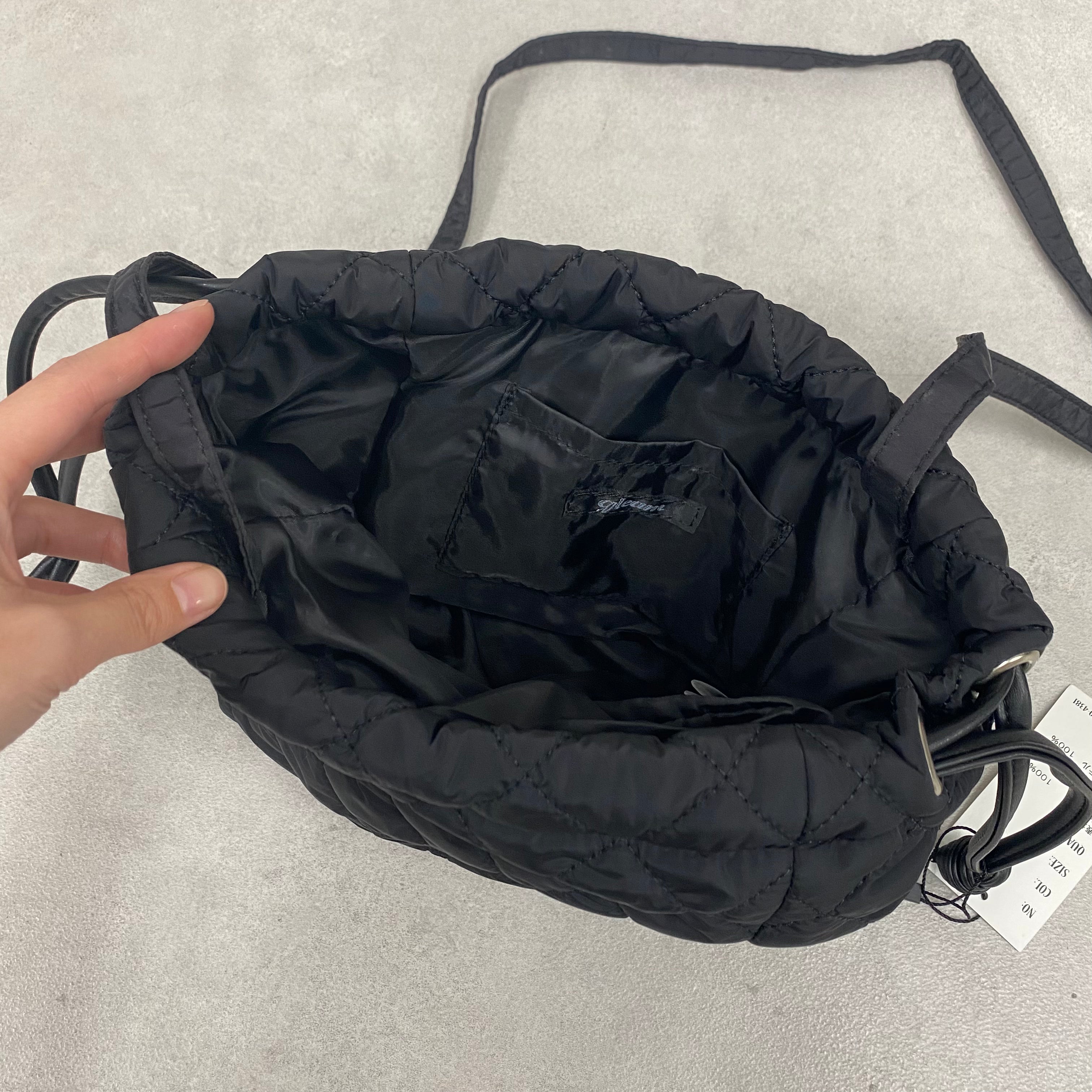 キルティング巾着BAG クロ　※12/3-9頃より順次発送予定