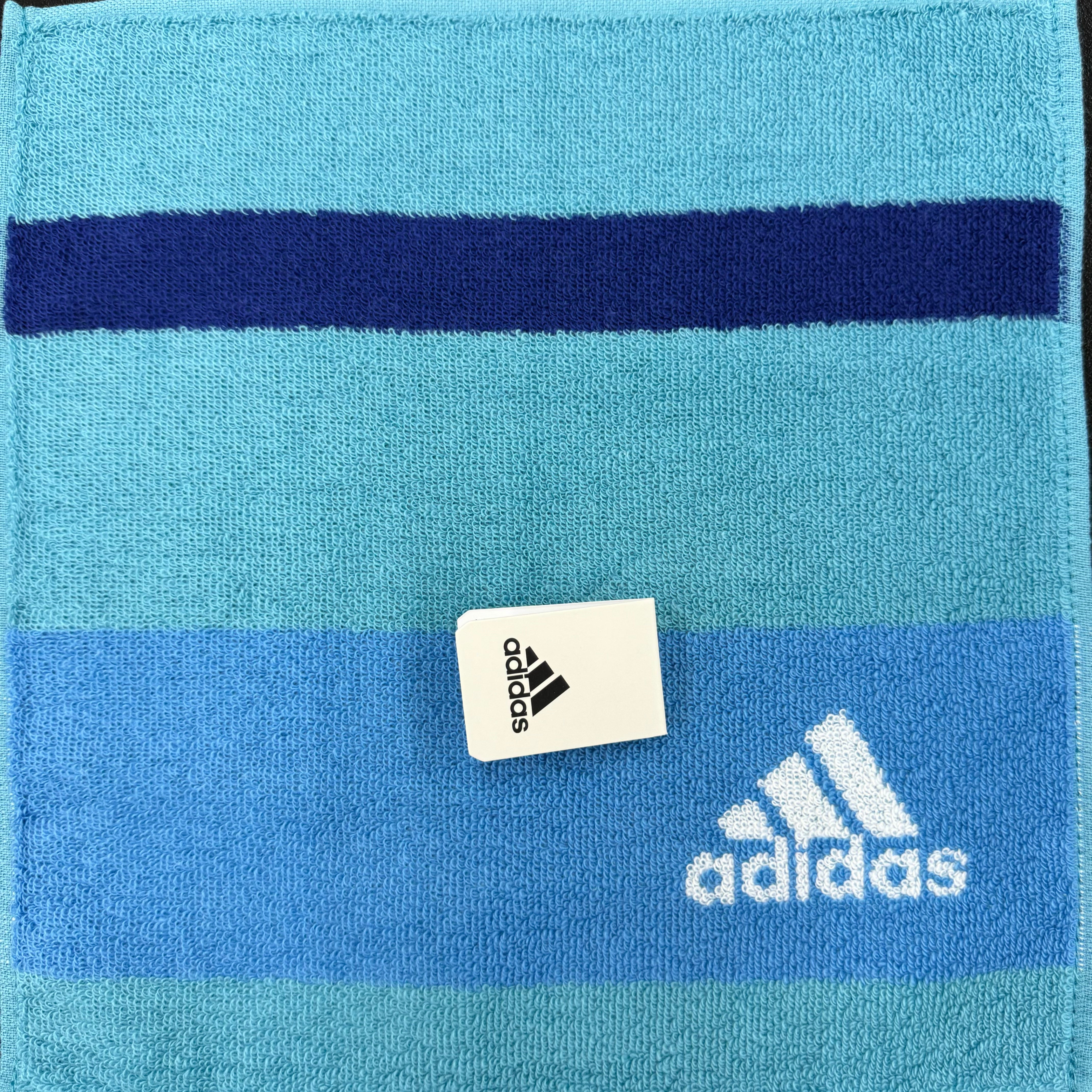 【adidas】ハンカチ　ライン　2色　※6/25-28より順次配送