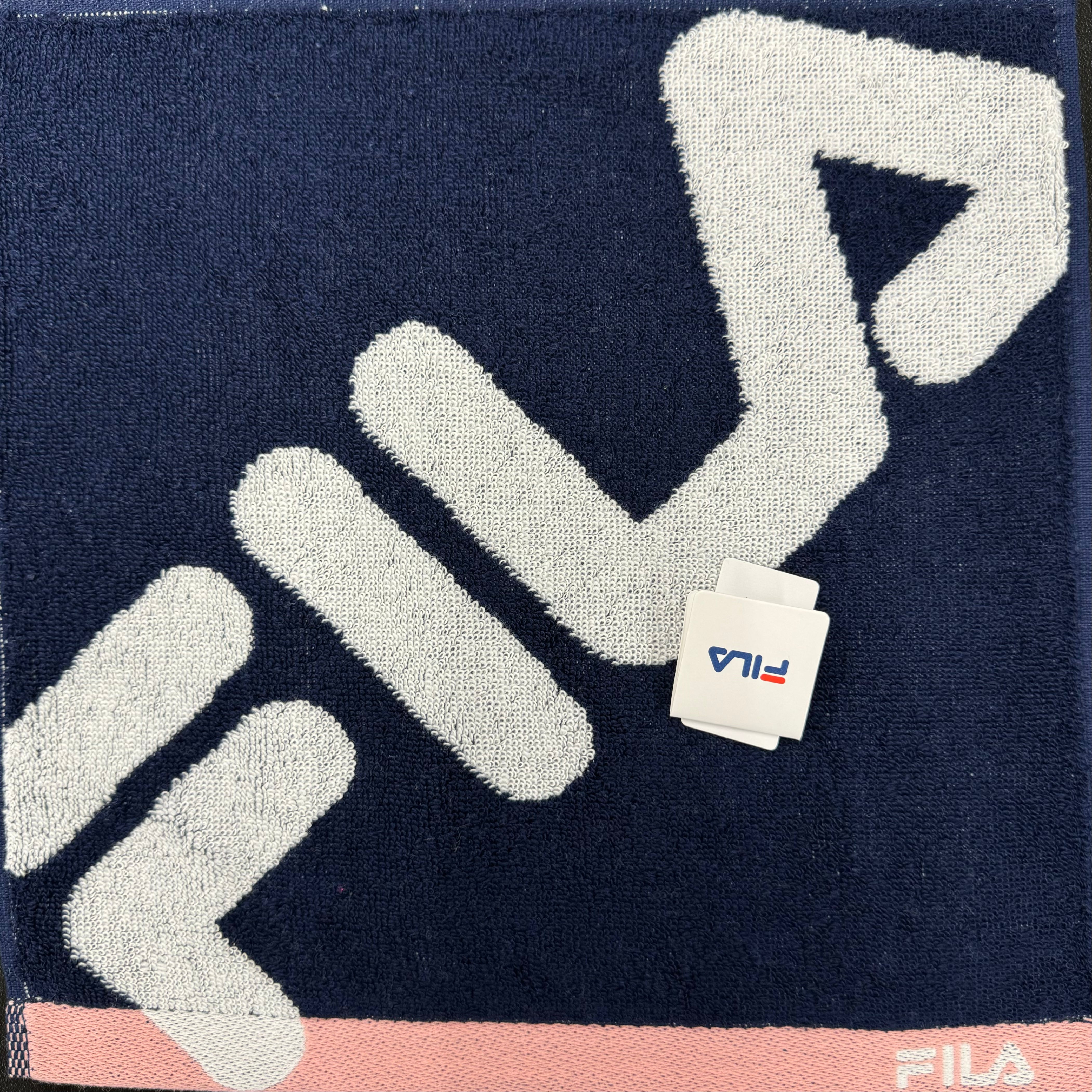 【FILA】ハンカチ　BIGロゴ　2色　※6/25-28より順次配送