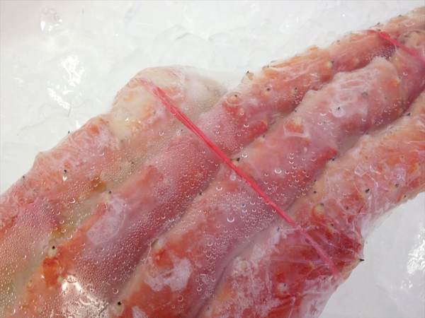 【北海道フェア　水産部門🐟】冷凍ボイルタラバ足(シュリンク)　800g　※5/25~31より順次発送予定　（クーポン対象商品）