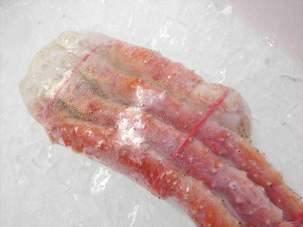 【北海道フェア　水産部門🐟】冷凍ボイルタラバ足(シュリンク)　800g　※5/25~31より順次発送予定　（クーポン対象商品）