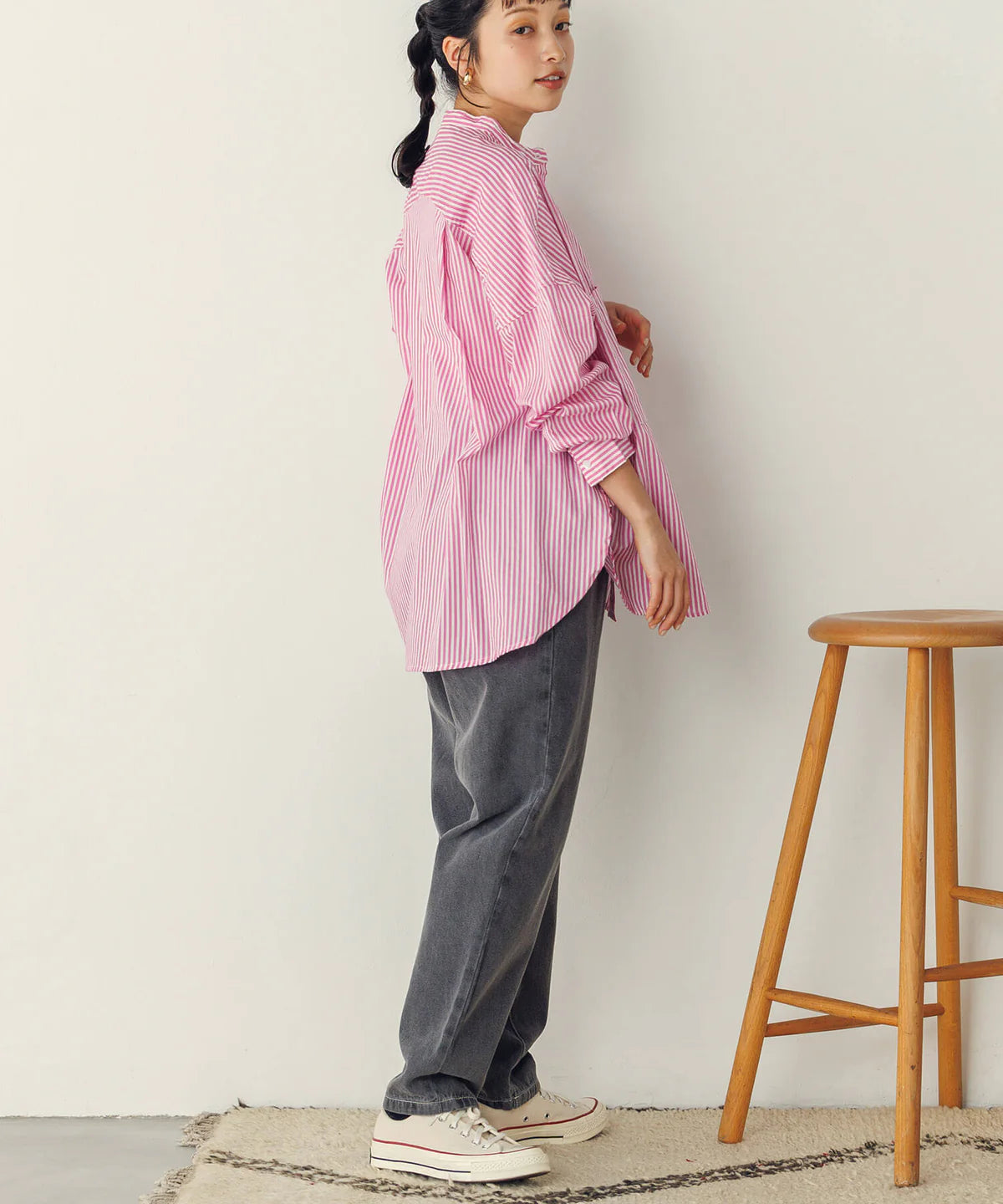 【hunch】デニムテーパードパンツ　グレー　※8/27-9/2より順次配送予定